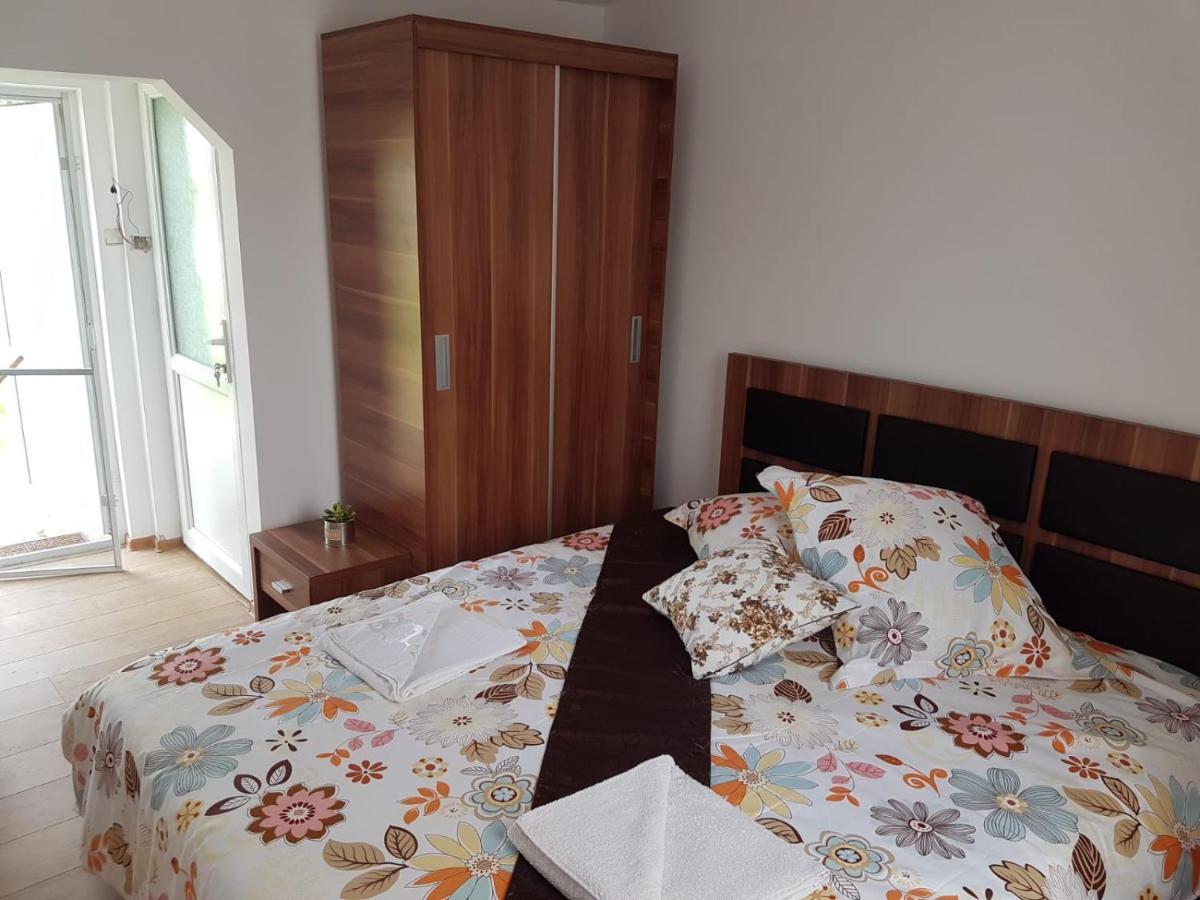 ホテル Casa Antonia Si Maria Ostrov エクステリア 写真